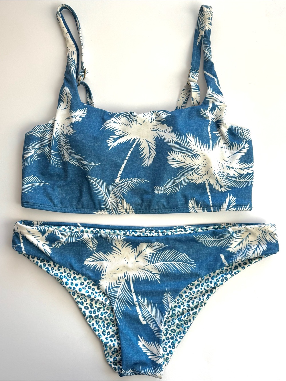 Carve Designs Sanitas 2pc Set Bikini Swimsuit Blue & White Tropical Palm Sz M